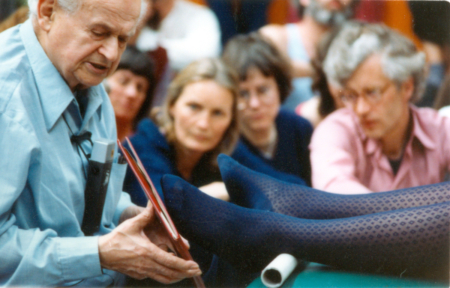 IFF Archive Image: IFF_Moshe_Feldenkrais_teaching_Freiburg_1981_2